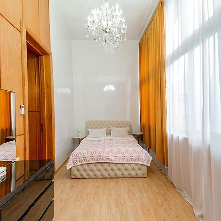 Town Center Rustaveli Aparthotel Тбілісі Екстер'єр фото