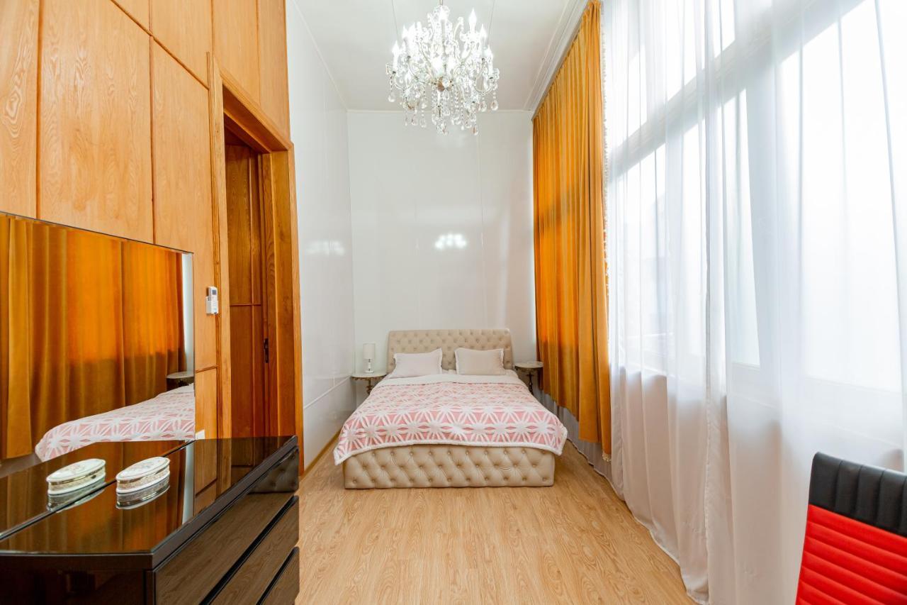 Town Center Rustaveli Aparthotel Тбілісі Екстер'єр фото
